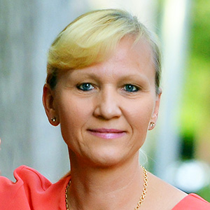 Prof. Dr. Dana Seyringer