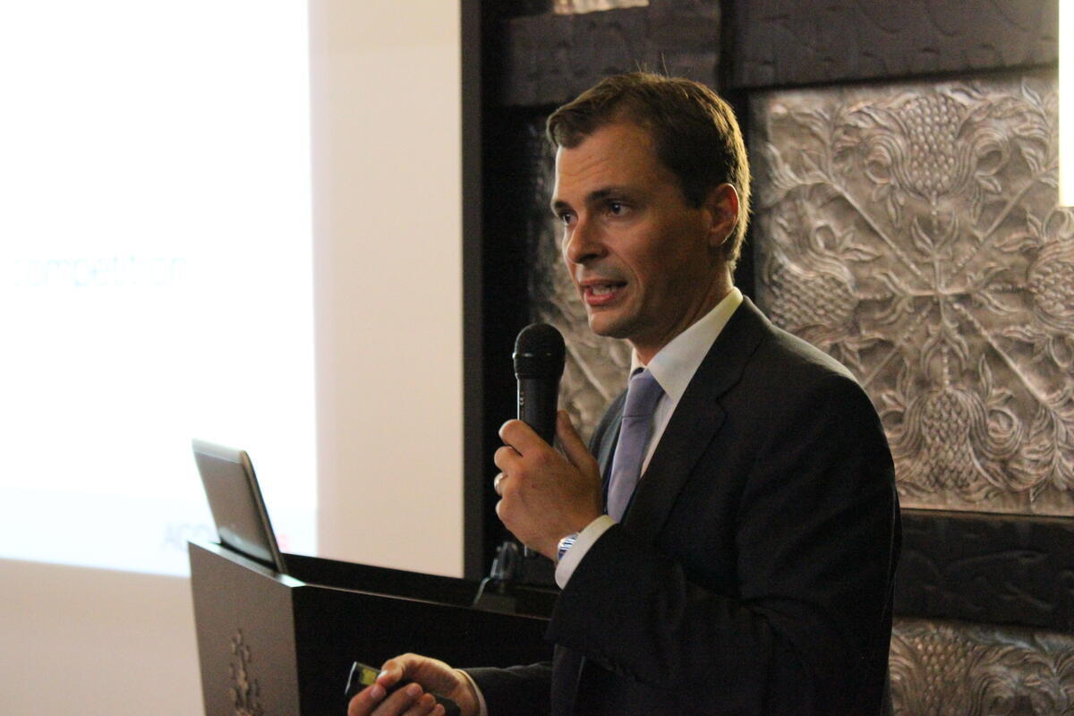 Dr. Stefan Handke from ACQUIN, Germany, Delivers Plenary Lecture at Education, Research & Development 2015
